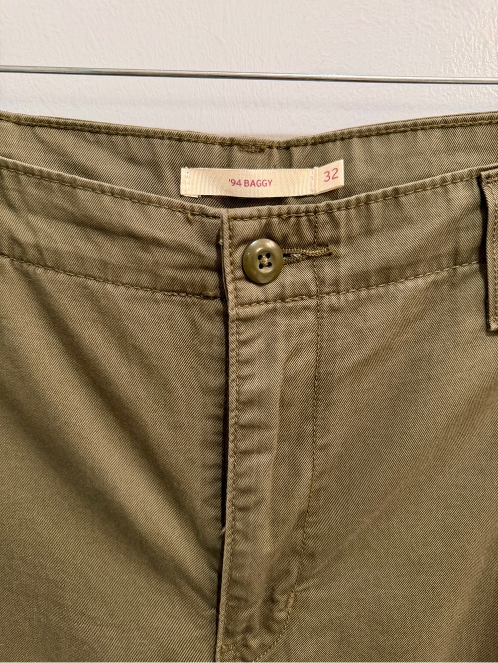 Levi’s '94 Baggy Cargo Pants Army Green High Rise Straight Leg Utility Size 32 - Picture 4 of 11